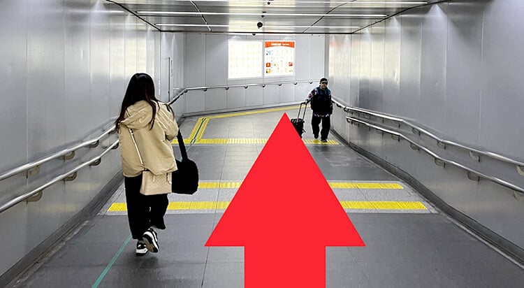 栄駅からイースト駅前クリニック名古屋栄院へのアクセス
